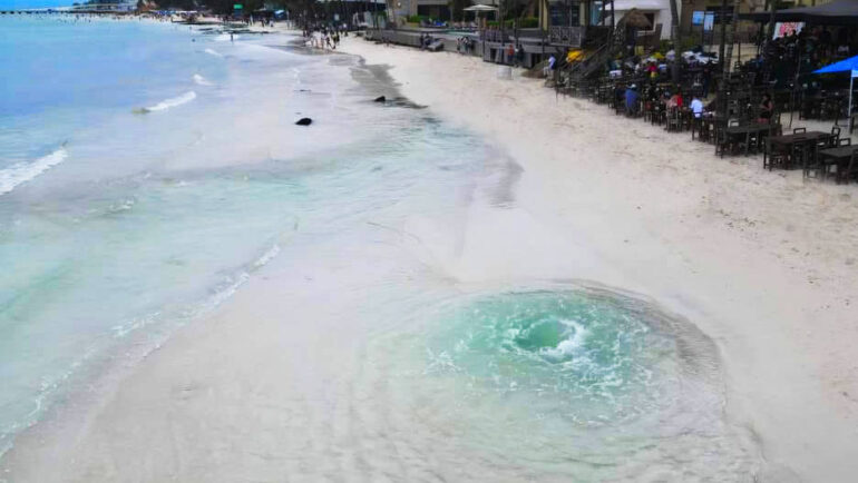 ojo de agua playa del carmen