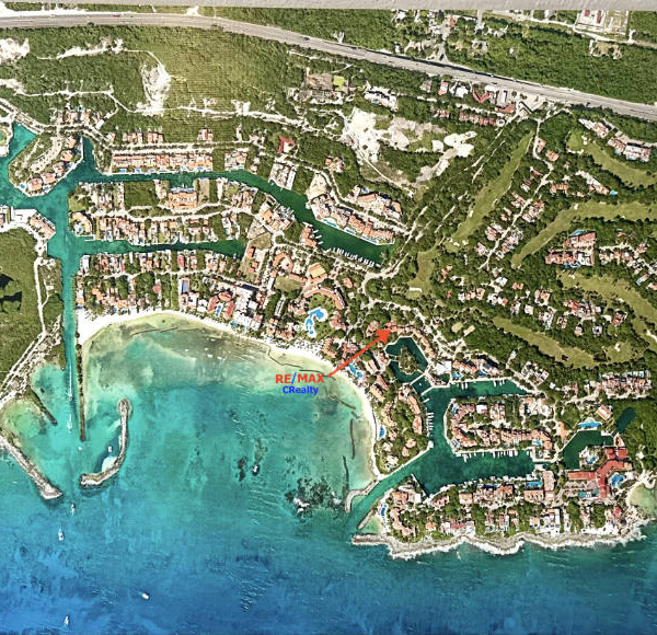 puerto aventuras from above